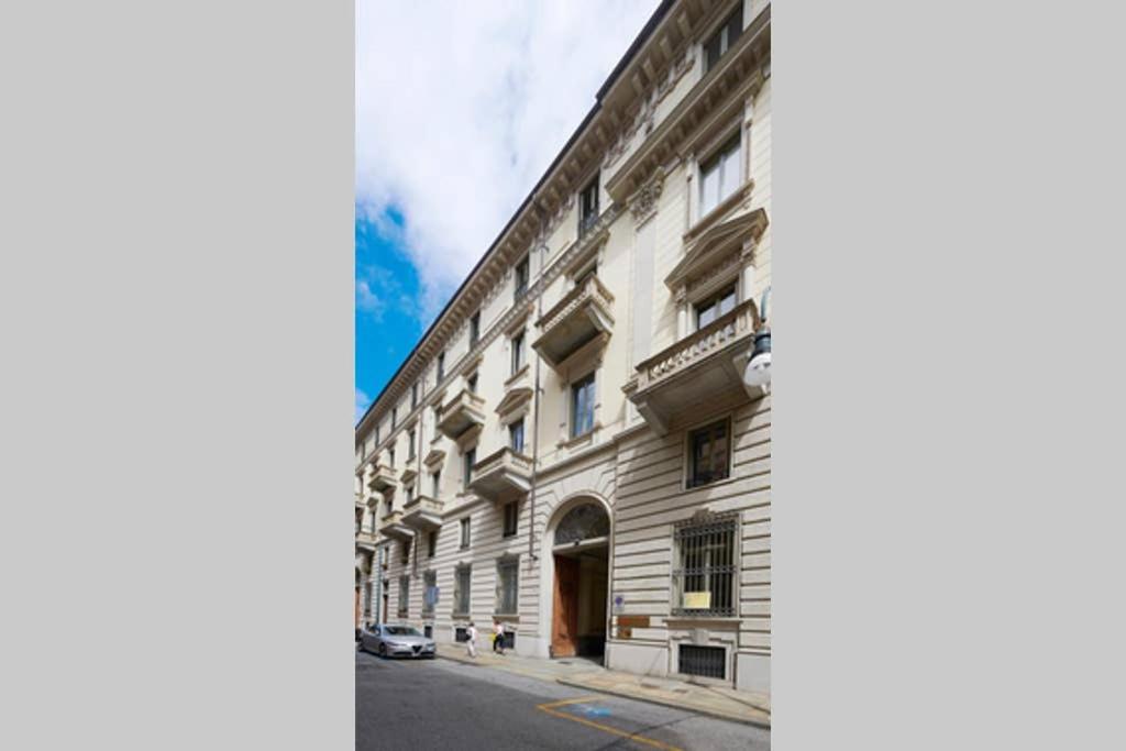 A Tre Passi Da Tutto Lägenhet Turin Exteriör bild